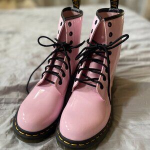 New Dr. Martens 1460 Light Pink Patent Lace Up Boots Women’s Size 10, 8 UK, 42EU